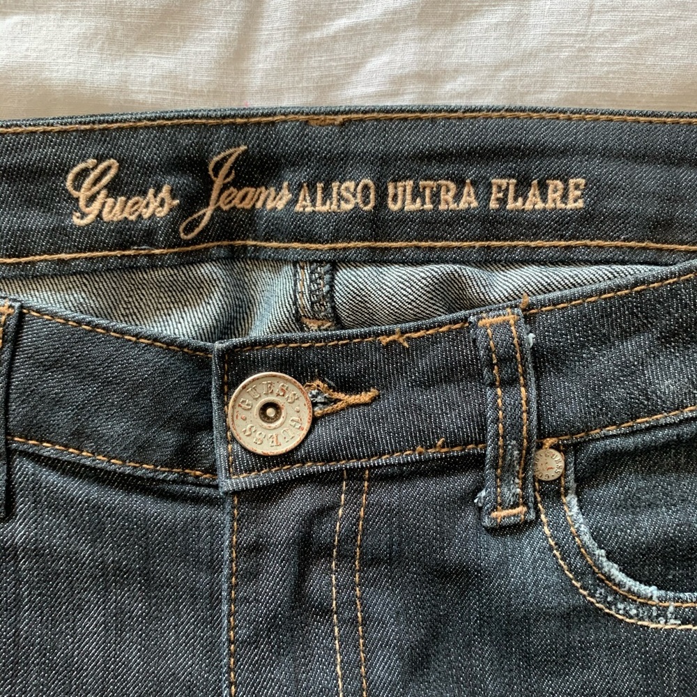GUESS Flare Jeans